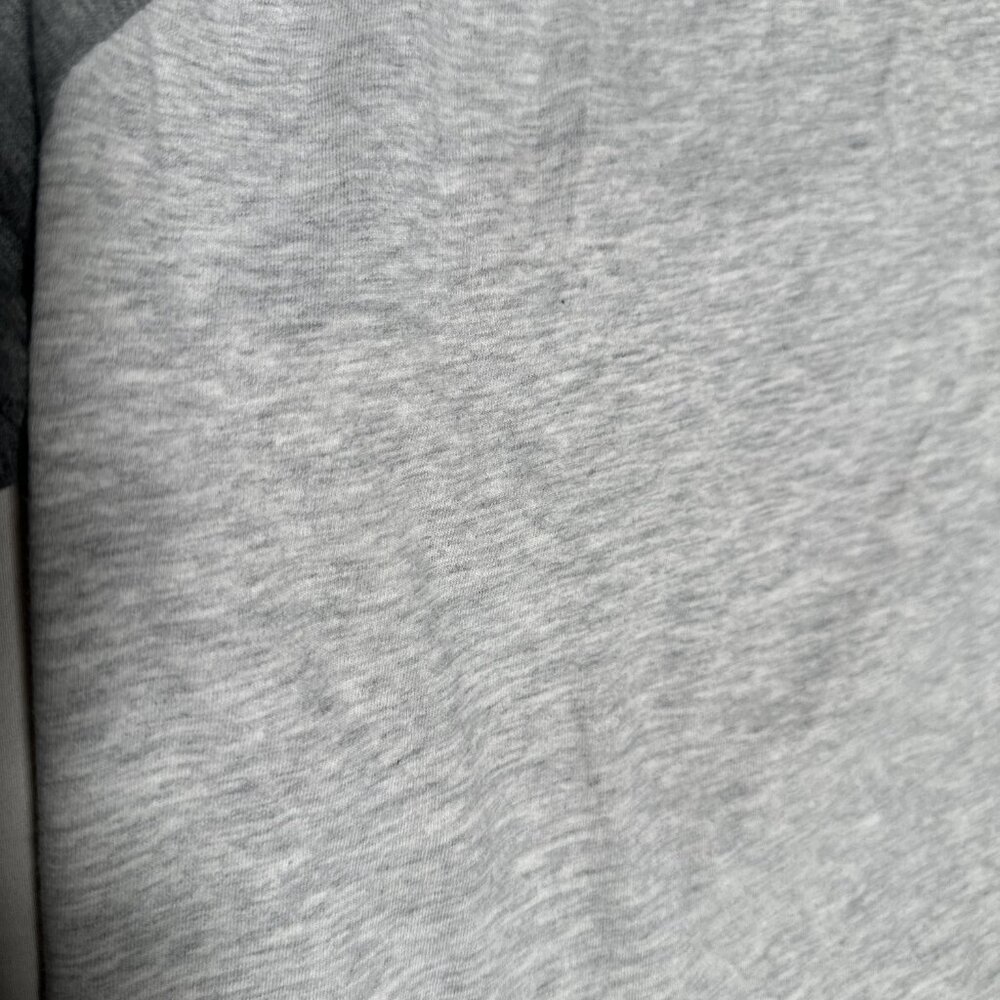 Express Men’s Raglan Tee – Medium - Picture 5 of 9
